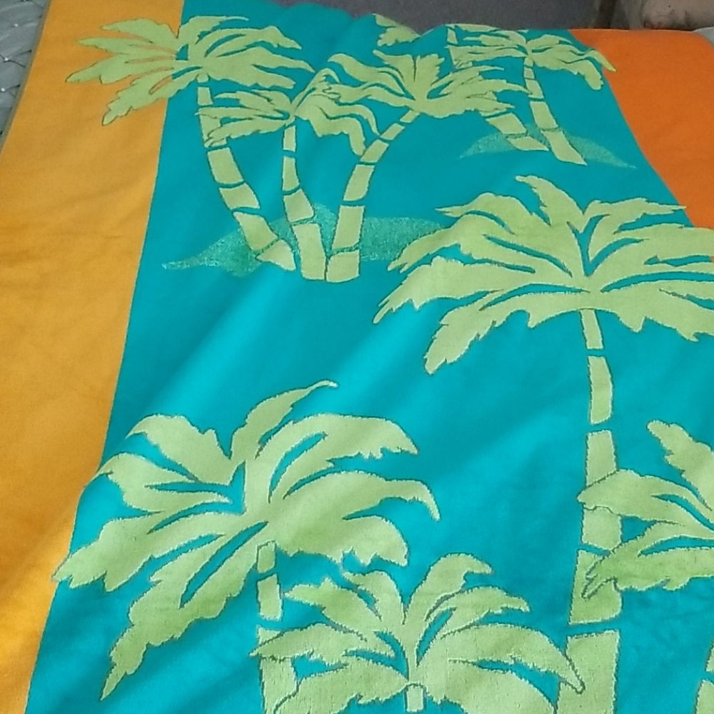 Super huge beach blanket(fits across a queen size